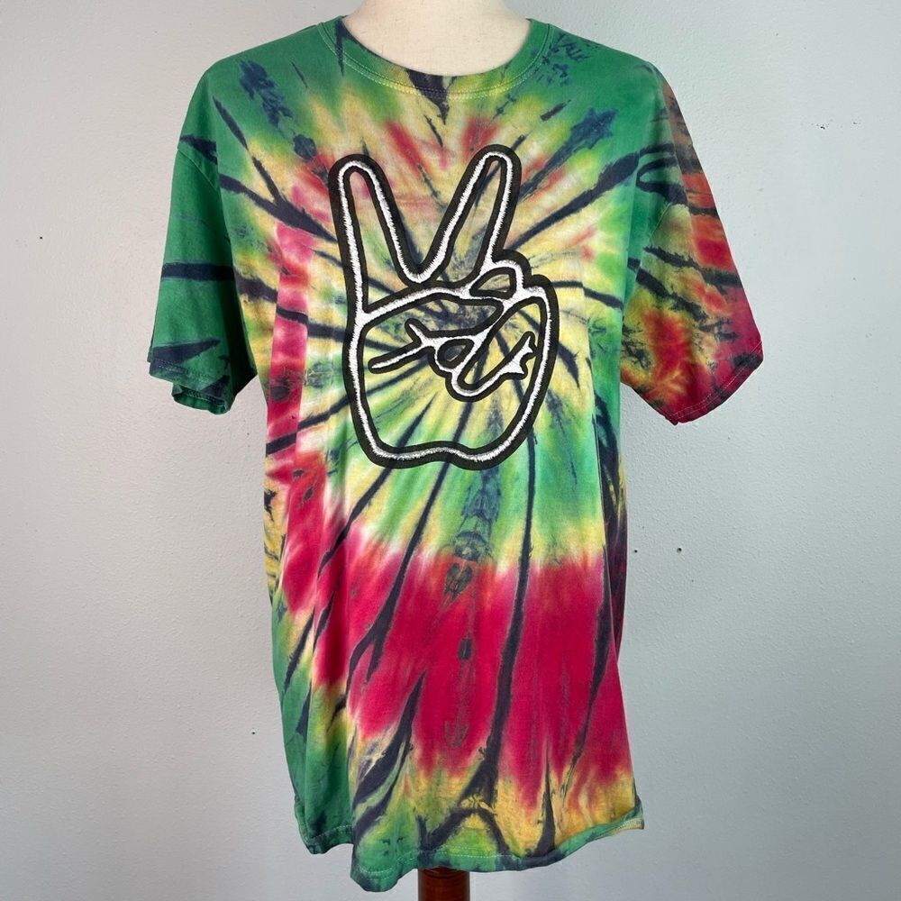 DOM It’s About The Art Tie Dye Peace T-Shirt Size L EUC